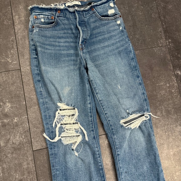 Abercrombie & Fitch The Boyfriend Mid Rise Distressed Blue Jeans Womens 26/2 - Picture 2 of 9